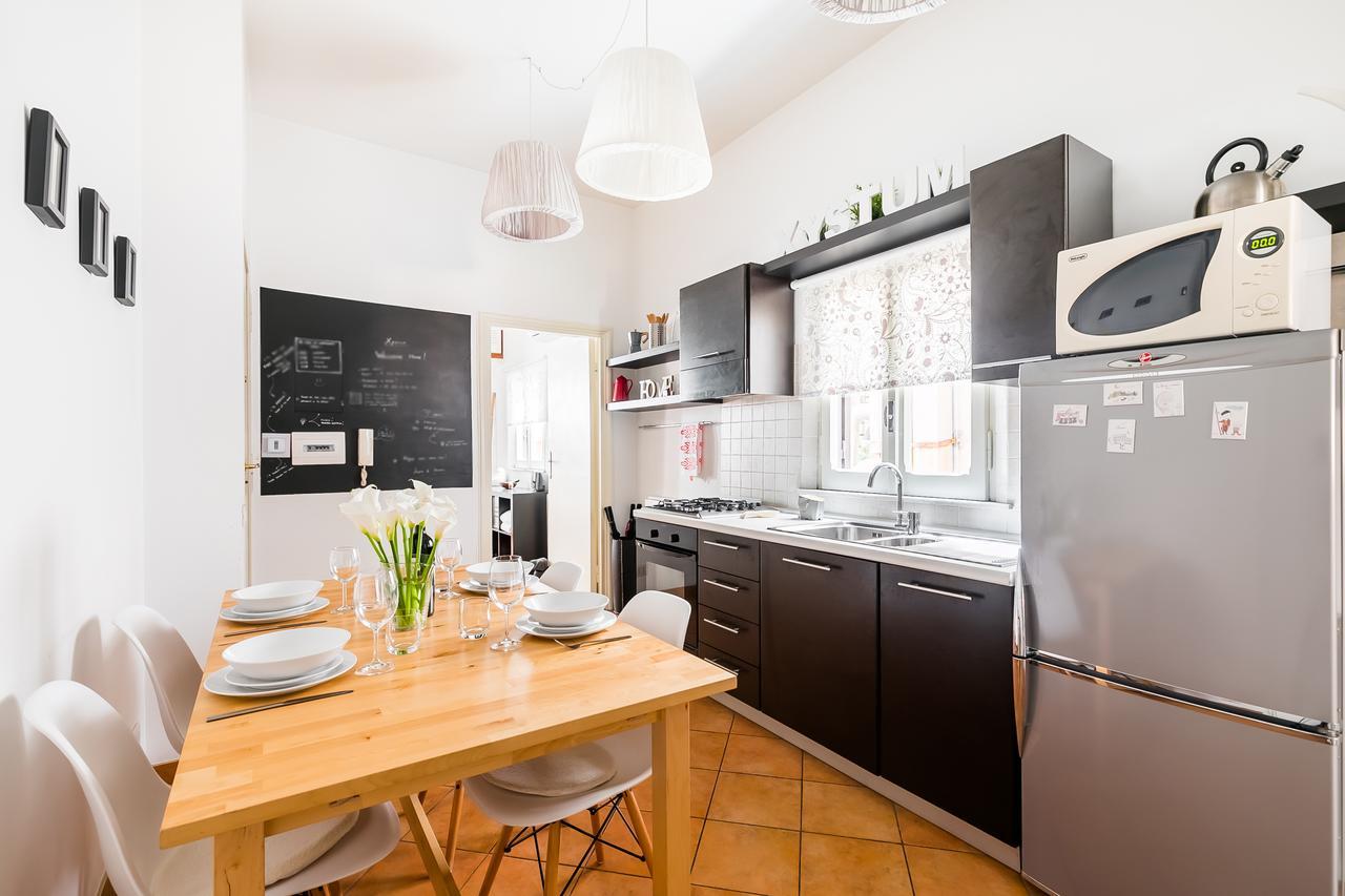 67m² 1 slaapkamer, 1 privé badkamer Appartement in Trastevere Rome Buitenkant foto